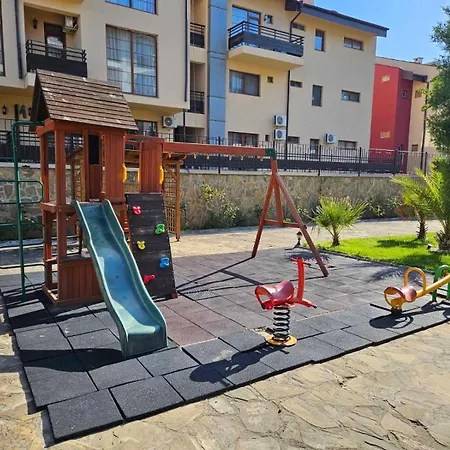 апатаменти за гости Sunshine и Glory