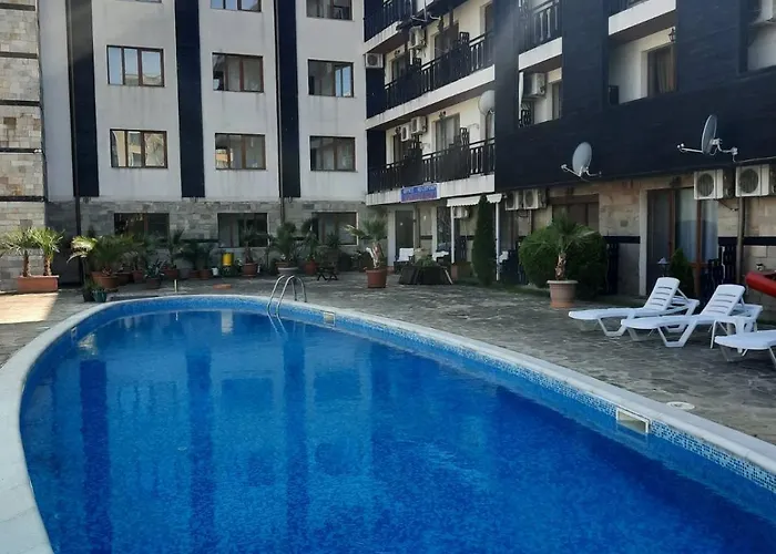 Апартамент апатаменти за гости Sunshine и Glory *