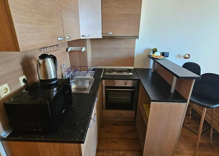 Апартамент апатаменти за гости Sunshine и Glory